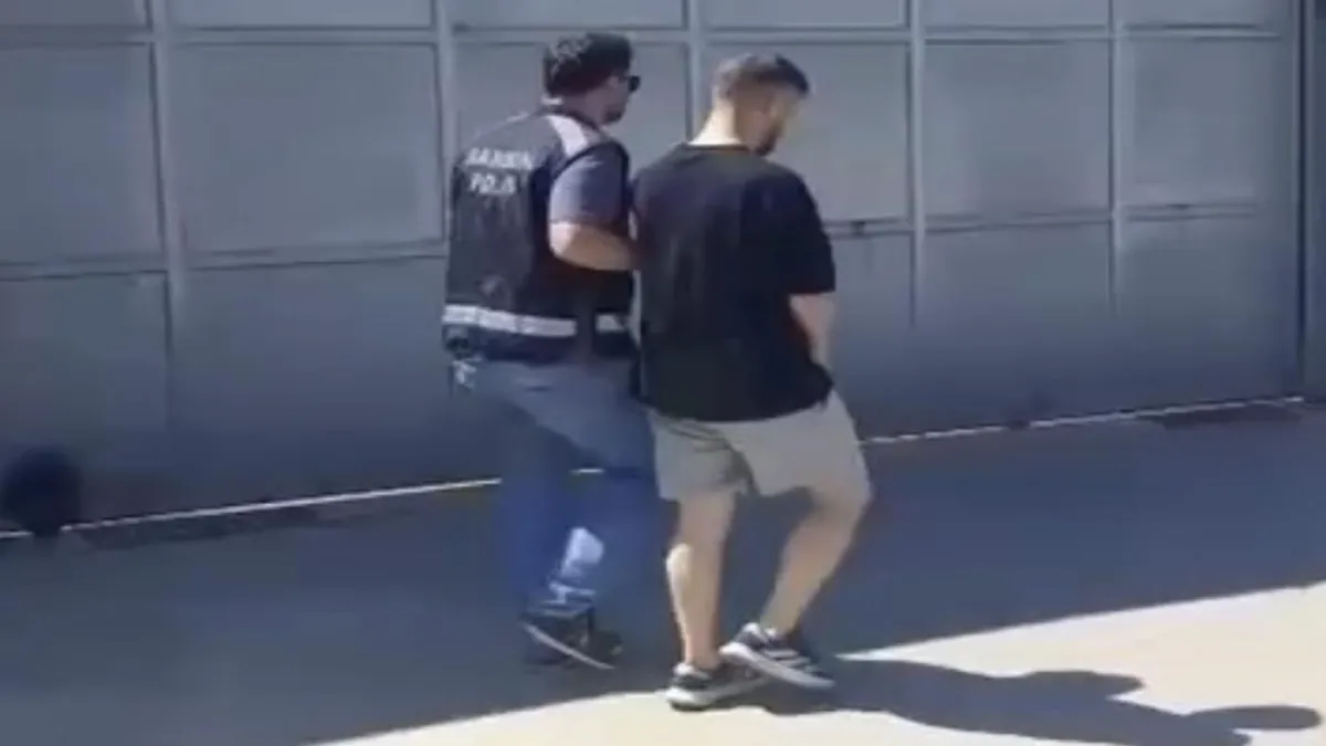 SAMSUN'DA 200 BİN TL'LİK MOTORU ÇALMIŞTI! Tramvay durağında yakayı ele verdi