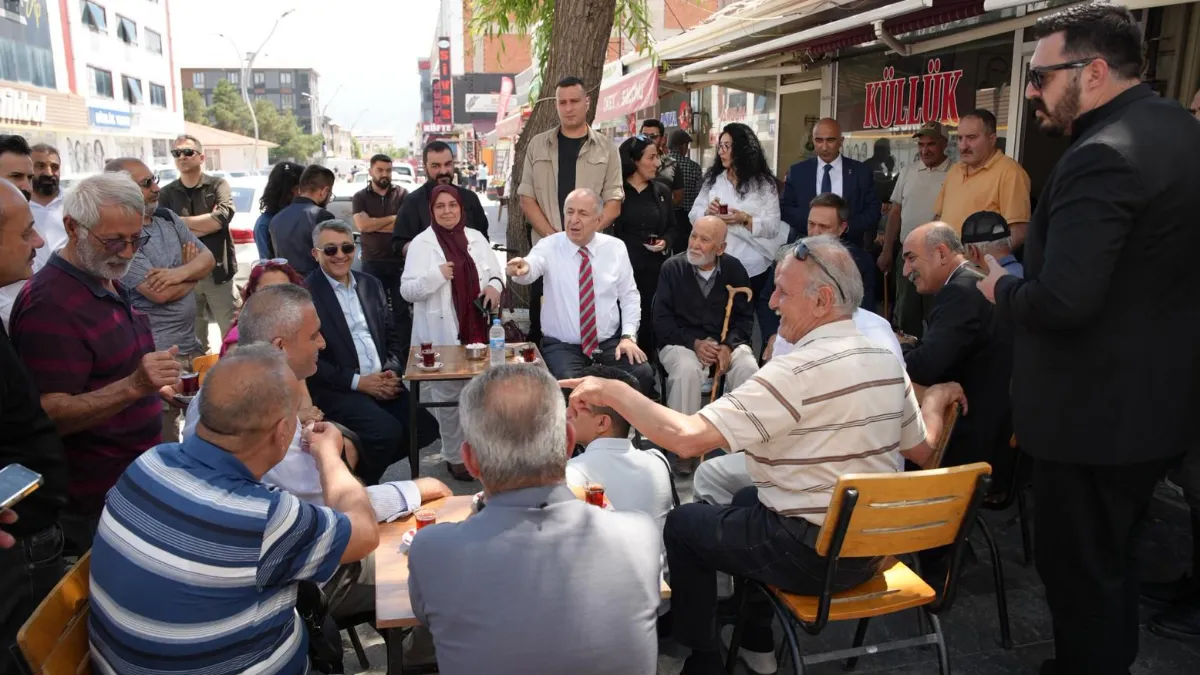 Ümit Özdağ Erzincan’da Temaslarda Bulundu: Parti Açılışı, STK ve Şehitlik Ziyaretleri