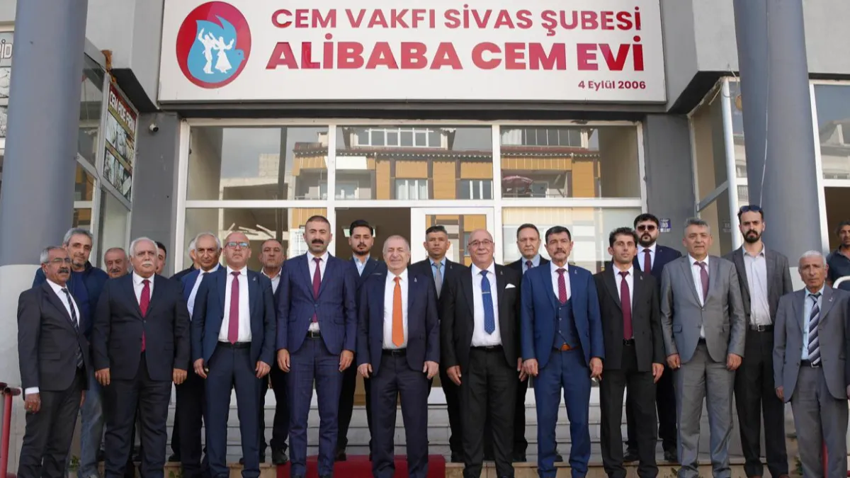 Ümit Özdağ Sivas’ta Sivil Toplum Kuruluşları ve Emeklilerle Buluştu