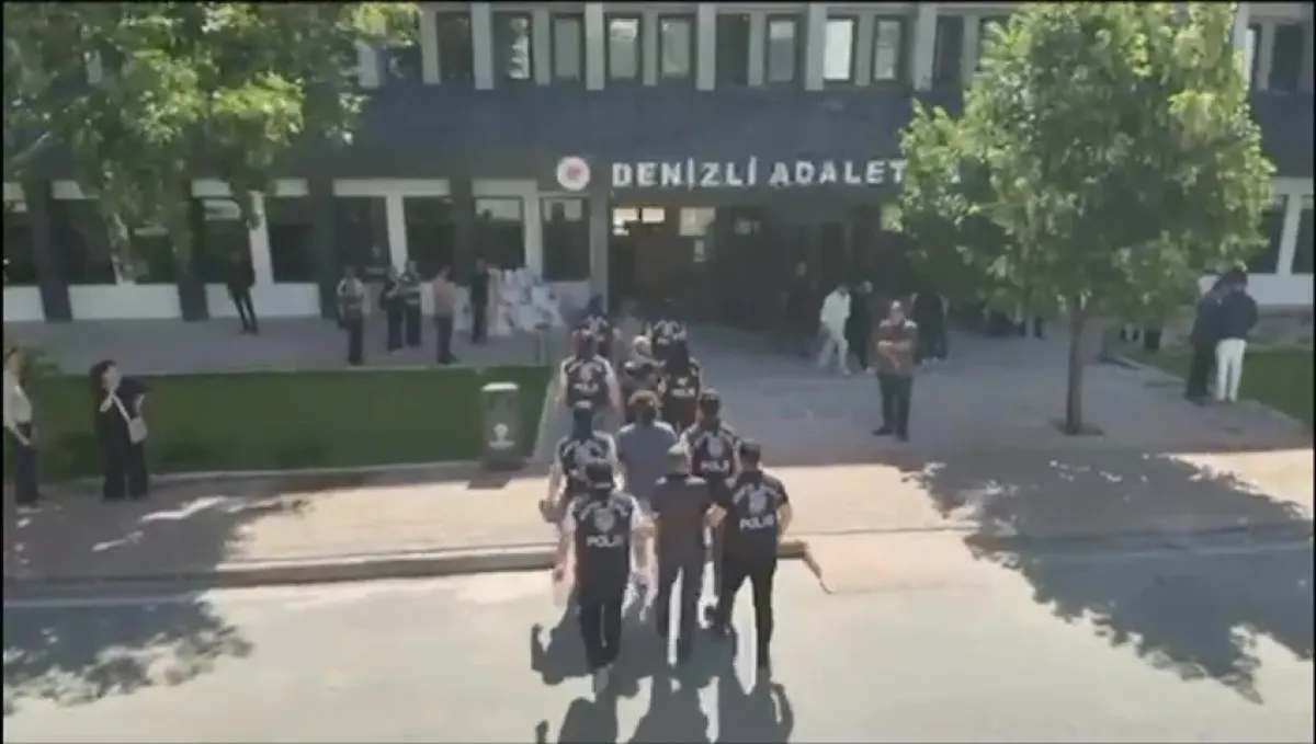 Kazalı lüks araçları change işlemiyle piyasaya süren şebeke çökertildi