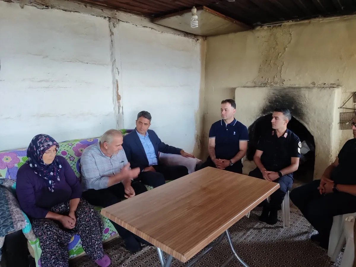 Yüreğil’de evi zarar gören aile yalnız bırakılmadı