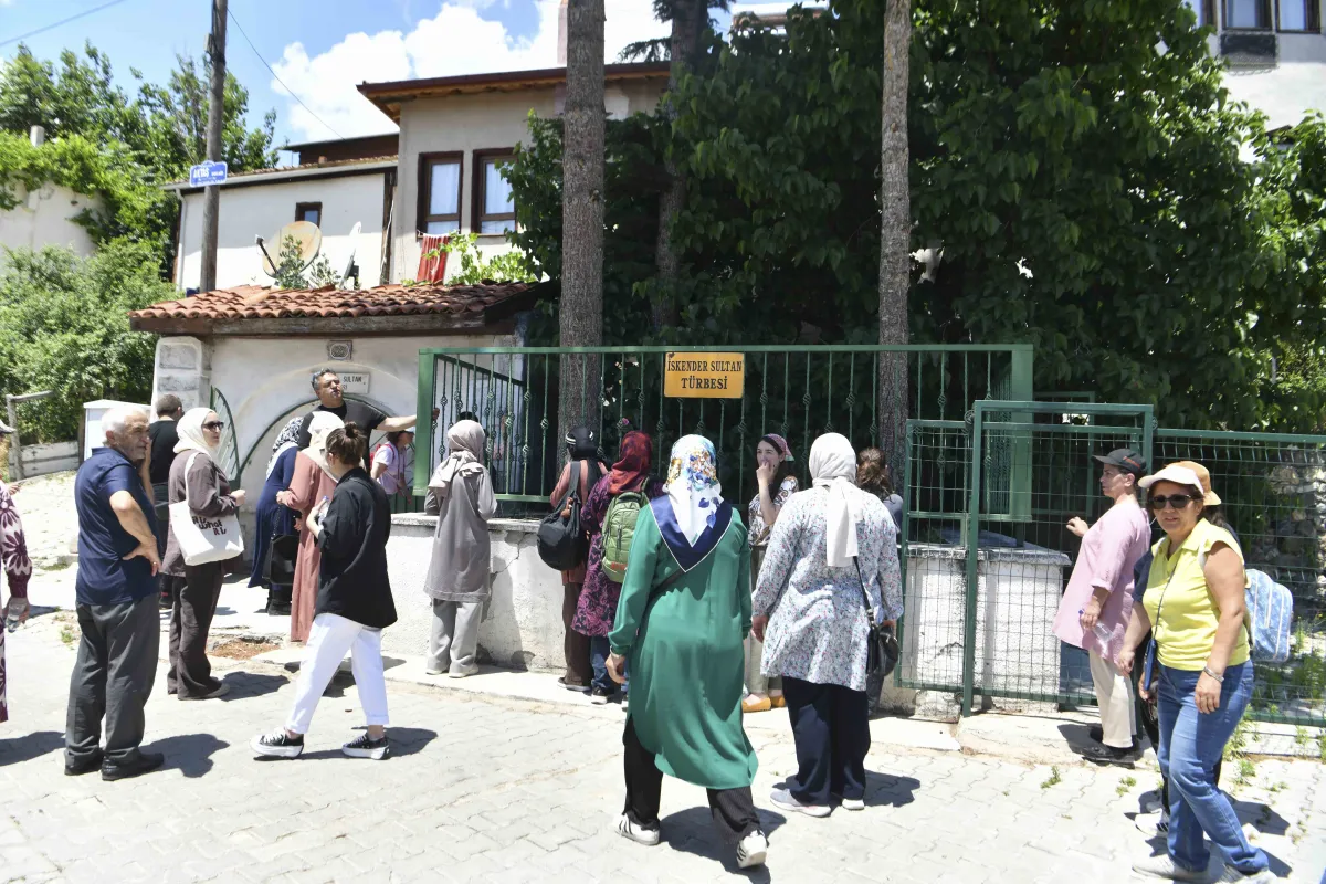 Başkentliler Ankara'yı Ücretsiz Kent Gezileriyle Keşfediyor