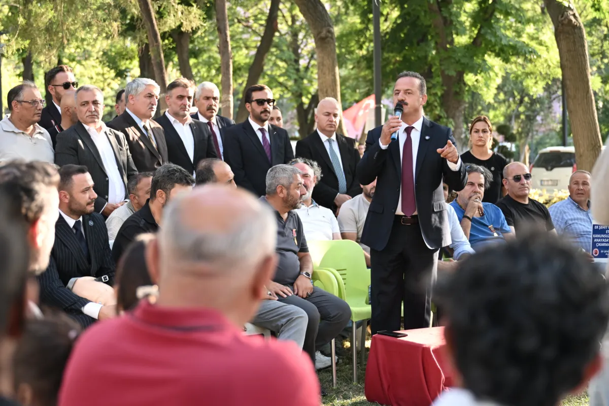 Yavuz Ağıralioğlu: "Eylem Yapmak Zorunda Kaldığınız Bir Ülke Şehidine Vefasını Kaybetmiştir"