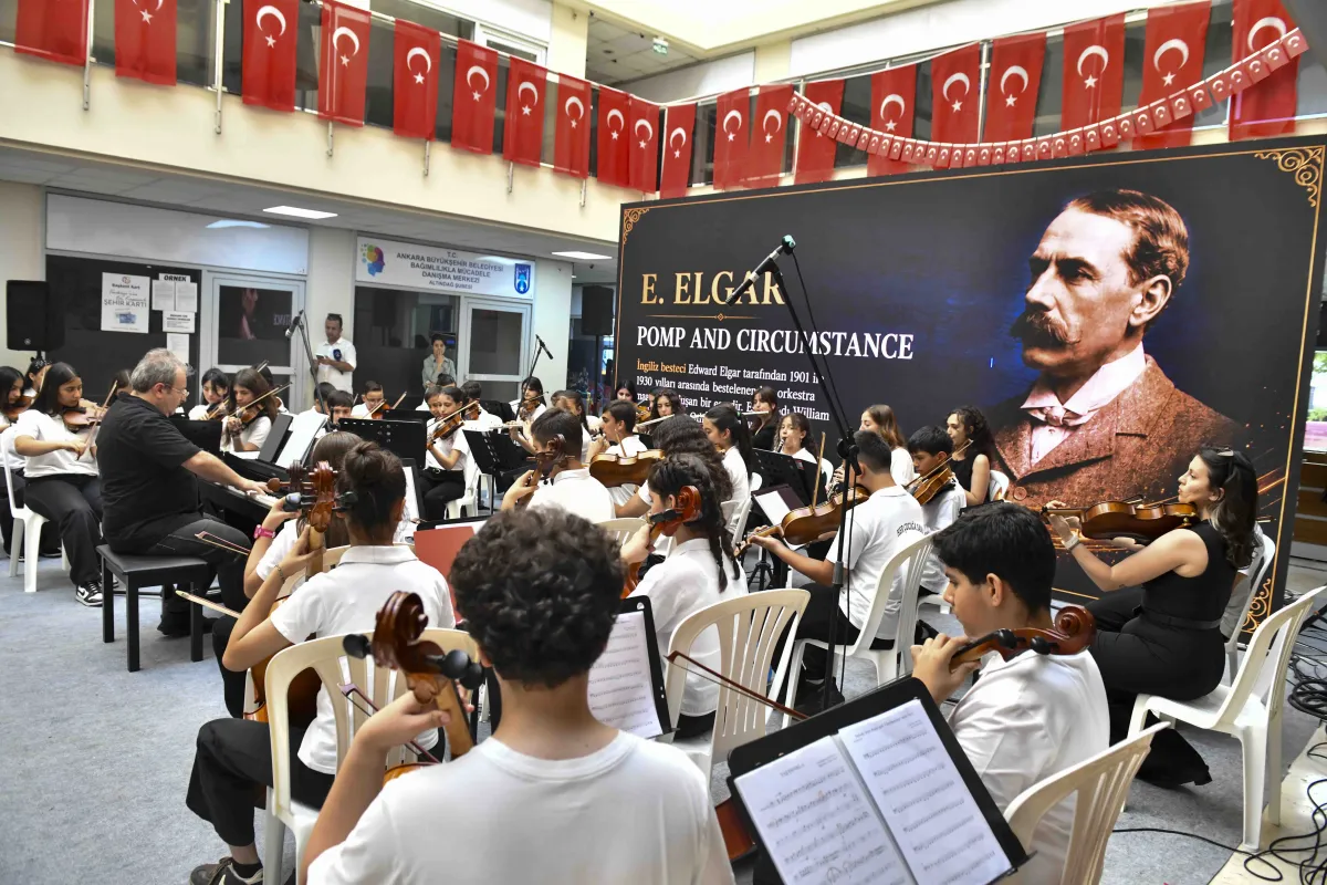 ABB'nin “Her Çocuğa Sanat” Projesi Meyvelerini Veriyor: 40 Kişilik Çocuk Orkestrasından Büyük Beğeni