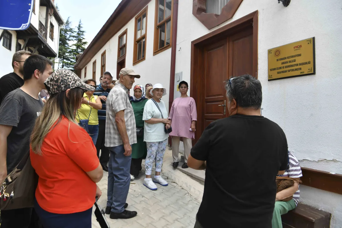 Başkentliler Ankara'yı Ücretsiz Kent Gezileriyle Keşfediyor