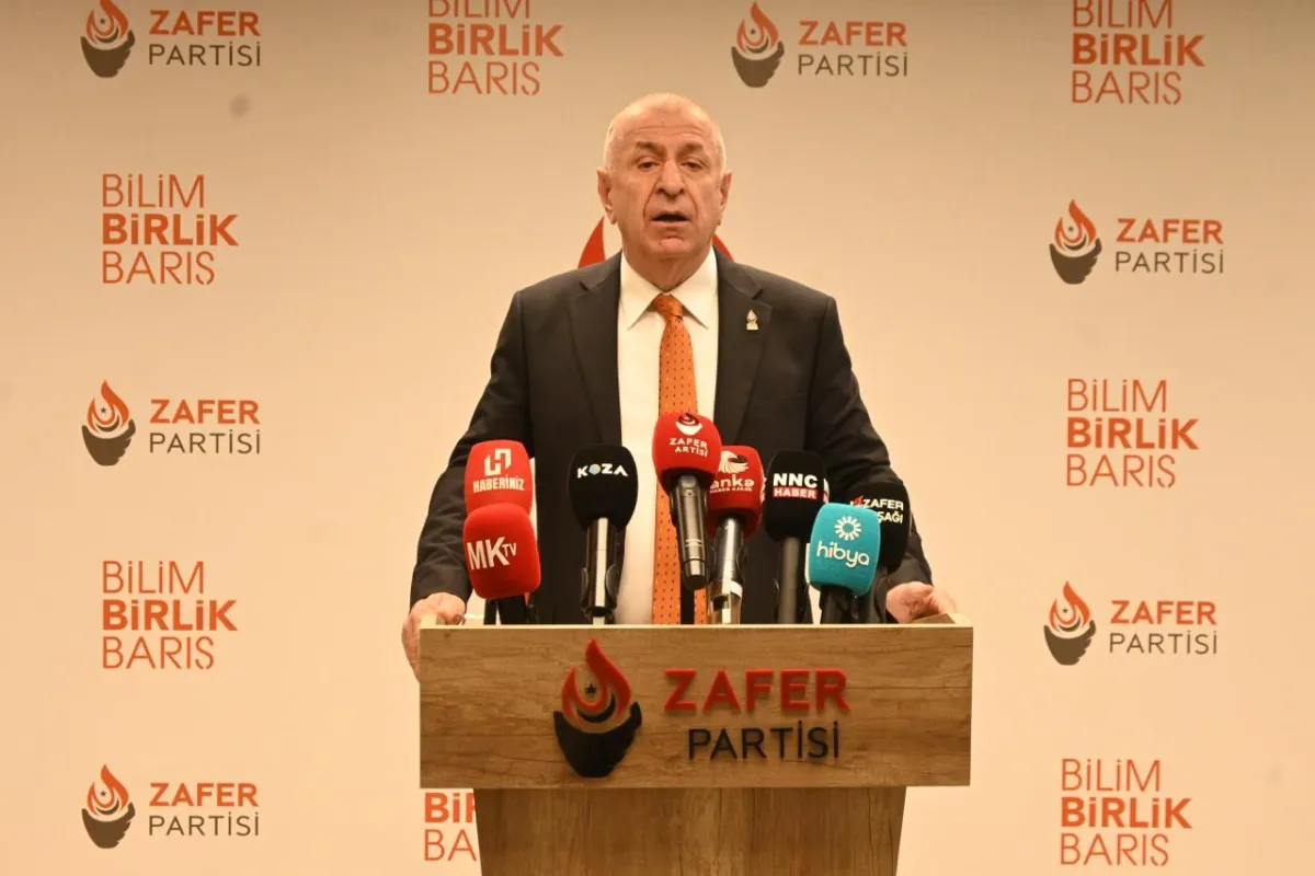 Ümit Özdağ: Türkiye'nin Gerçek Gündemi Ekonomik Kriz ve Yoksulluktur