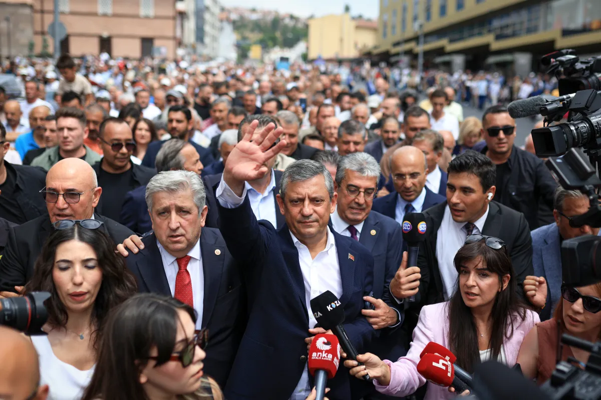 SON DAKİKA!!! Özgür Özel YENİ Parti'yi Duyurdu: "Yolumuz İktidar Yoludur”