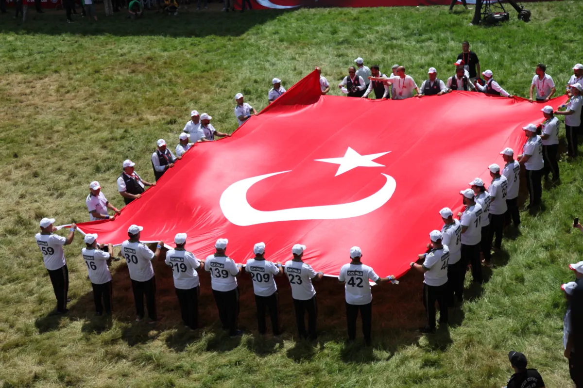 2027 Kırkpınar Ağası Kim Oldu? Ufuk Özünlü Rekor Fiyatla Ebedi Altın Kemeri Kazandı!