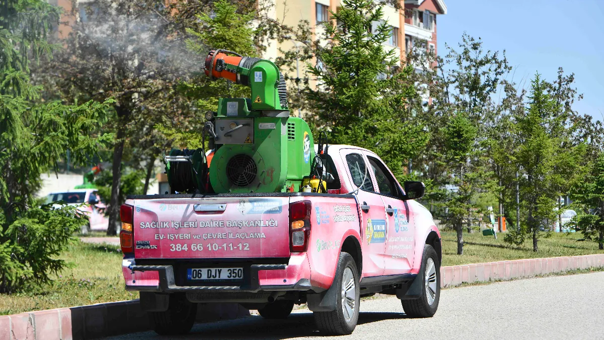 ABB'den Etimesgut'ta Yoğun İlaçlama Mesaisi