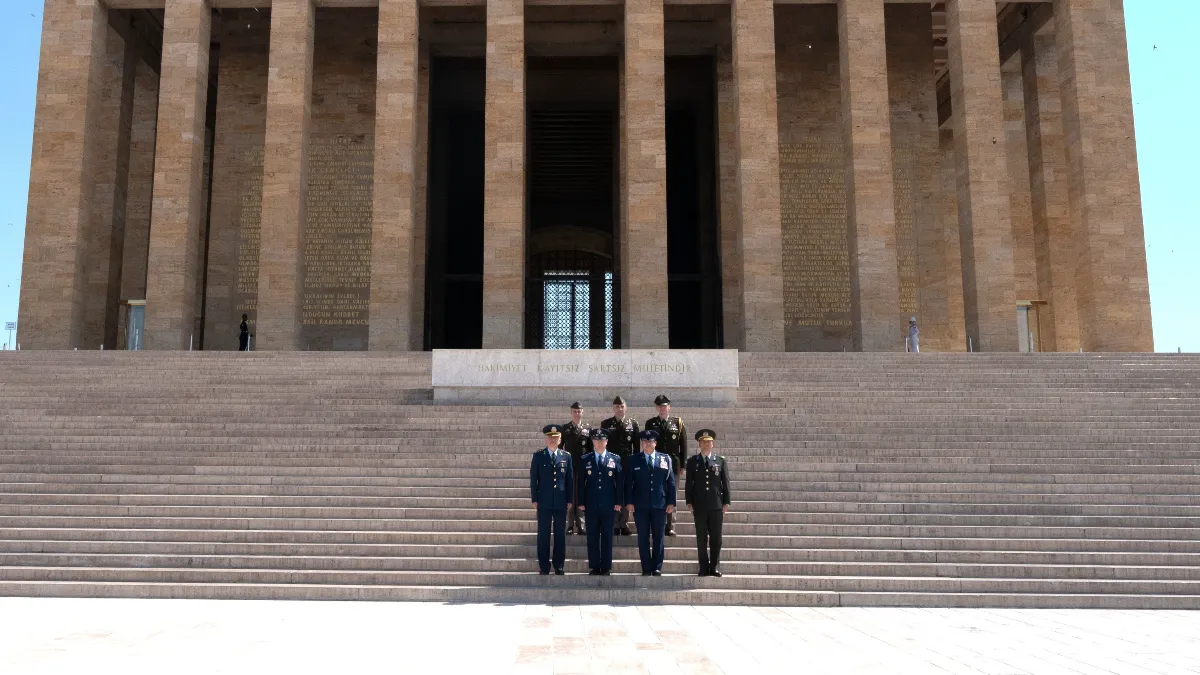 ABD Genelkurmay Başkanı Orgeneral Caine, Anıtkabir'i ziyaret etti