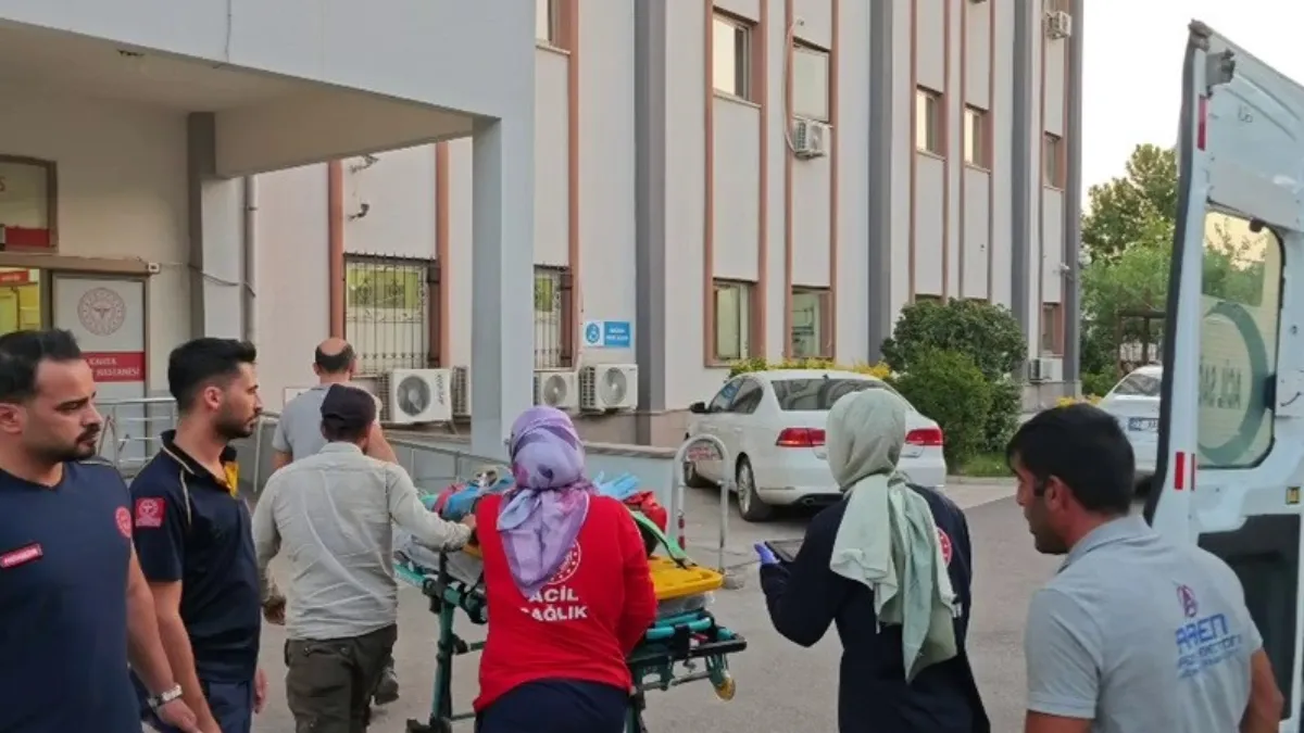 Adıyaman’da kamyonet devrildi: 6 yaralı