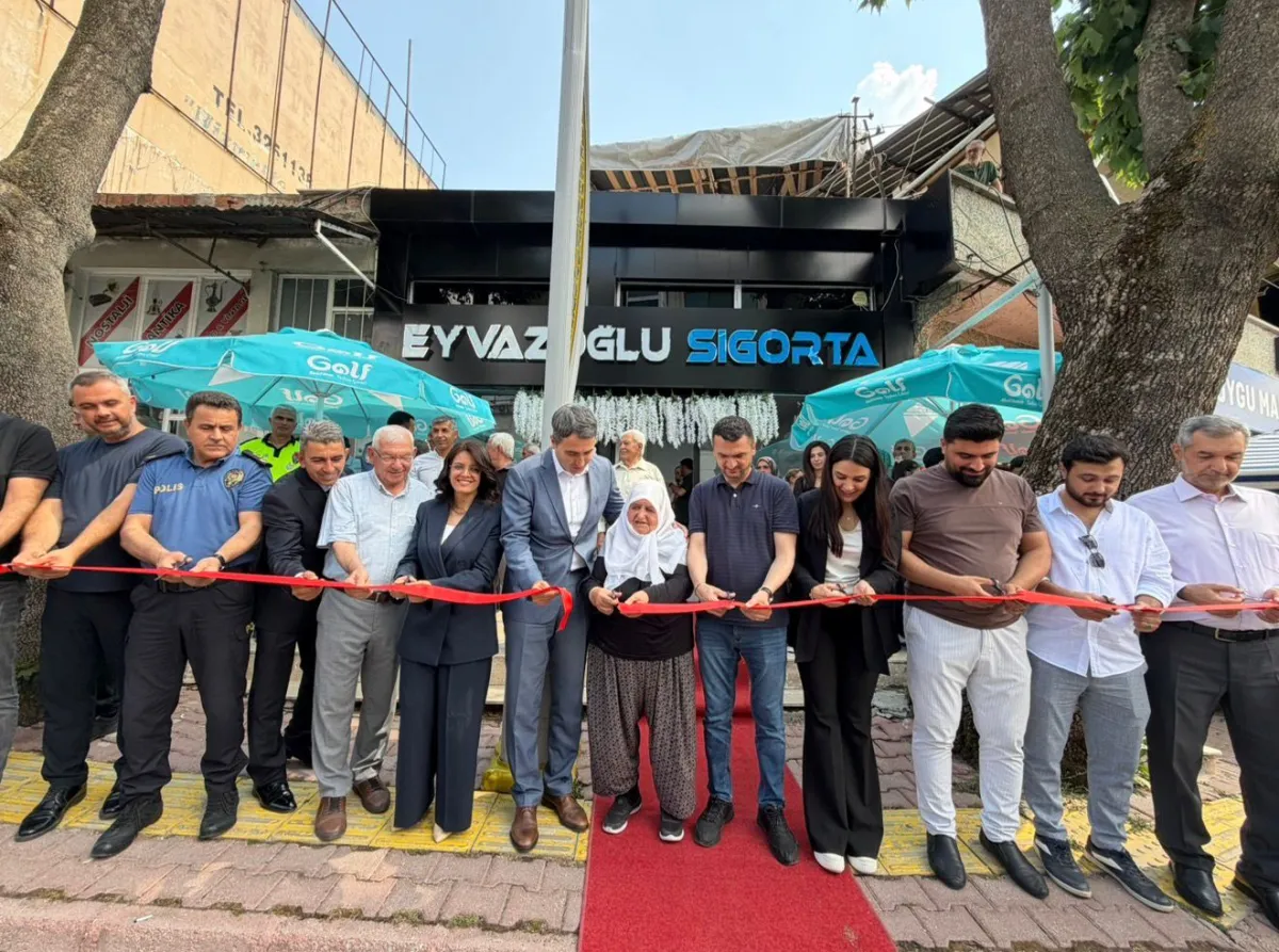 Bucak'ta Sigortada yeni dönem Eyvazoğlu Sigorta kapılarını açtı