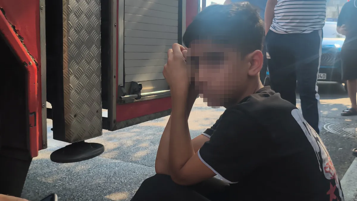 Antalya'da 13 yaşındaki çocuk çakmakla oynarken evi yaktı