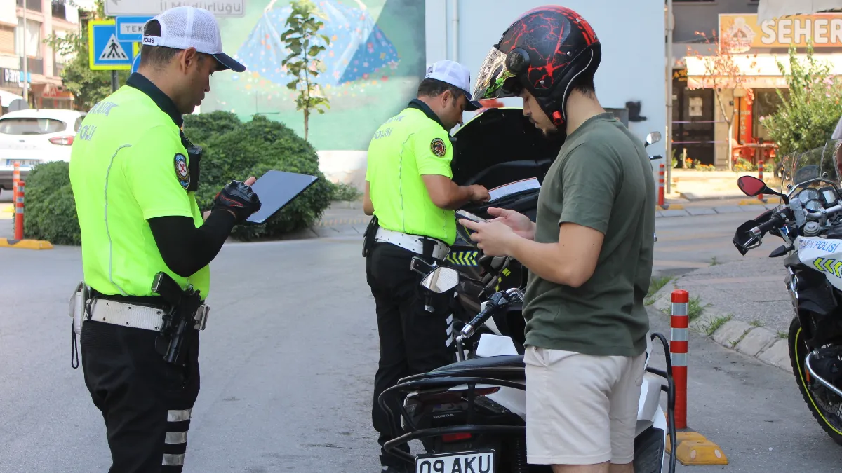Aydın' da motosiklet denetlemeleri sürüyor