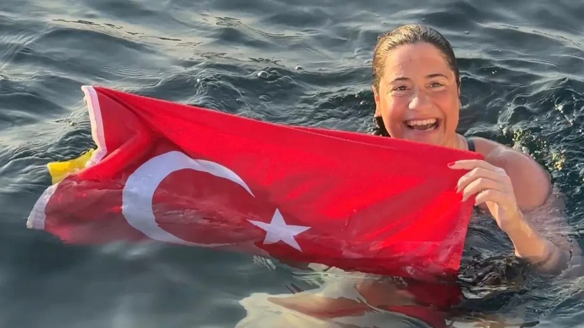 Aysu Türkoğlu, Tsugaru Kanalı'nı geçti