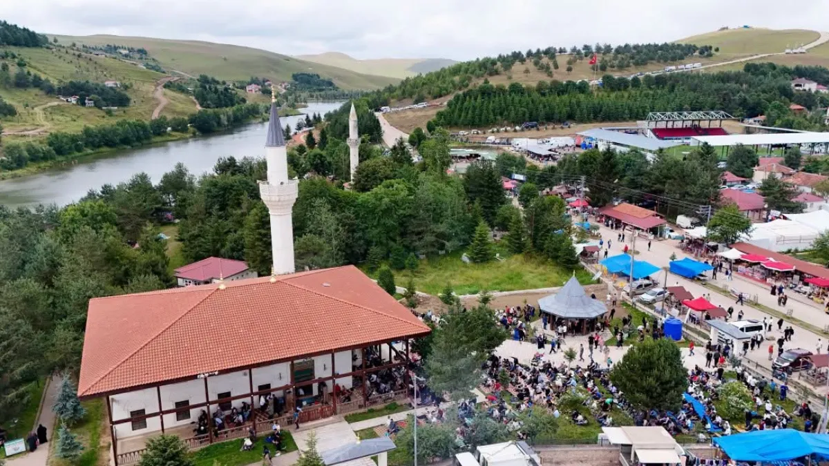 Canlı İzle ! 2026 Ordu 918. Aybastı Perşembe Yaylası Yağlı Güreşleri Başladı .Başpehlivan Kim Olur 