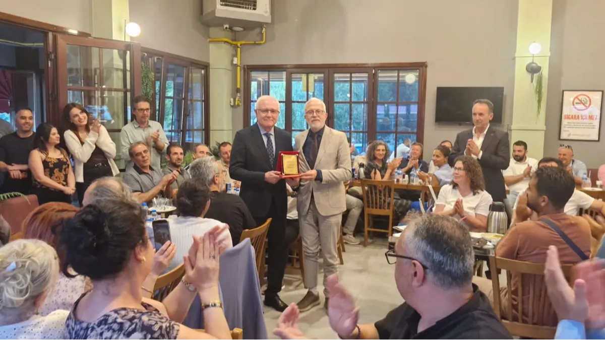 Eskişehir sağlık teşkilatından emekli olan Ömer Faruk Üresin'e vefa yemeği