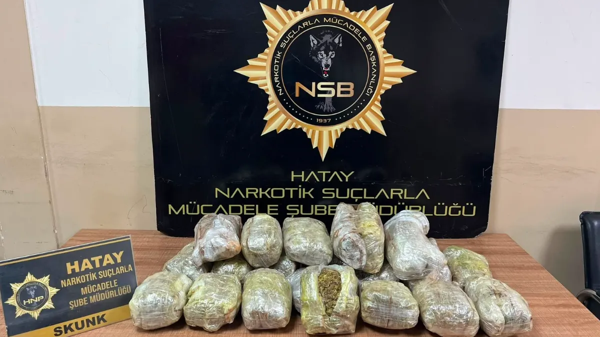 Hatay'da 8 kilo 900 gram esrar yakalandı: 4 tutuklama