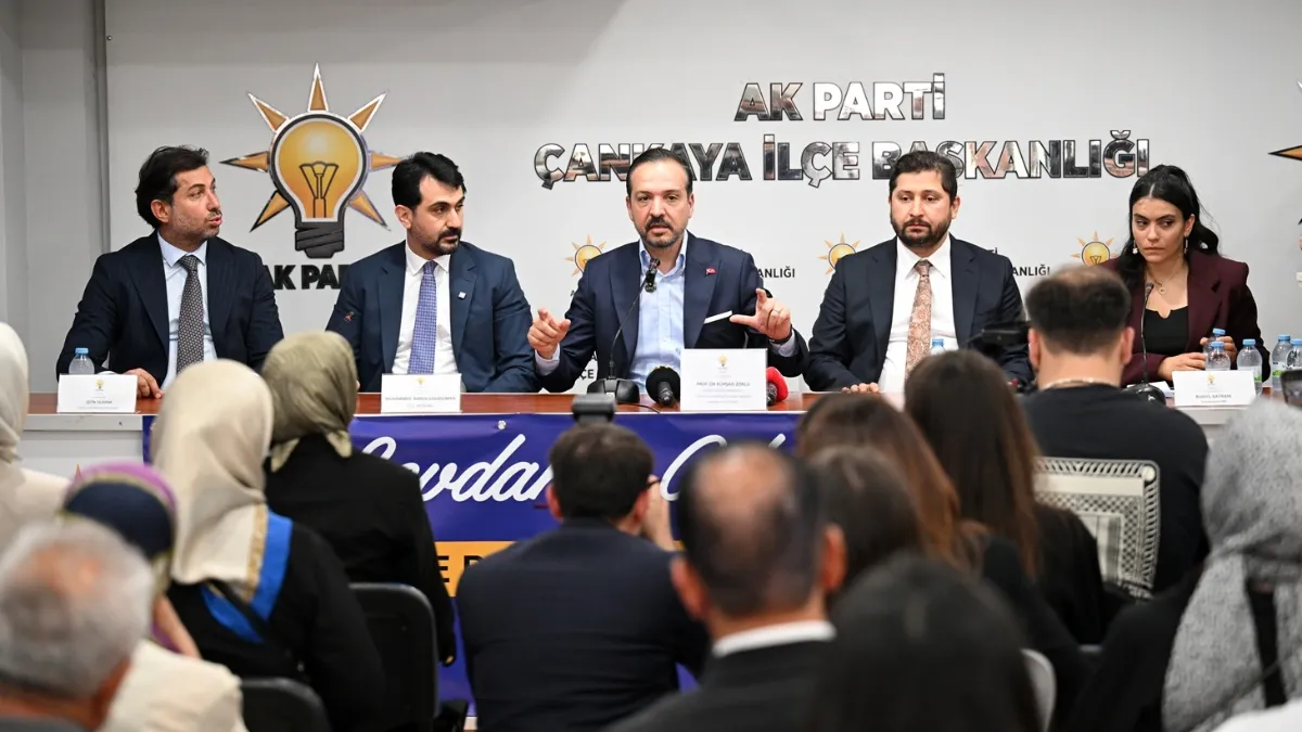 Kürşad Zorlu'dan Özgür Özel'e Sert Tepki: "Öngörülemeyen Türkiye Değil"