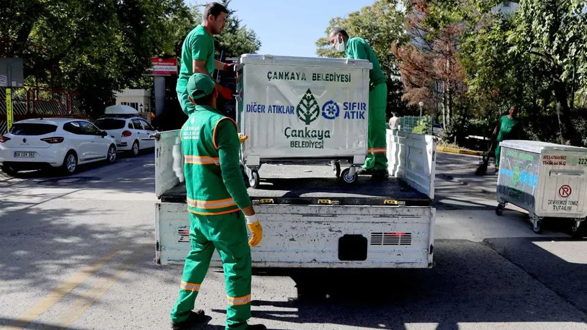 NATO Zirvesi Öncesi Çankaya’da Temizlik ve Çöp Toplama Düzenlemesi
