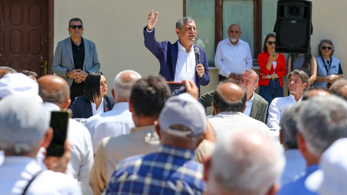 Özgür Özel Kastamonu'da Orman Köylüleriyle Buluştu: "Esas Hedefimiz Ülkedeki Sömürüyü Bitirmek"