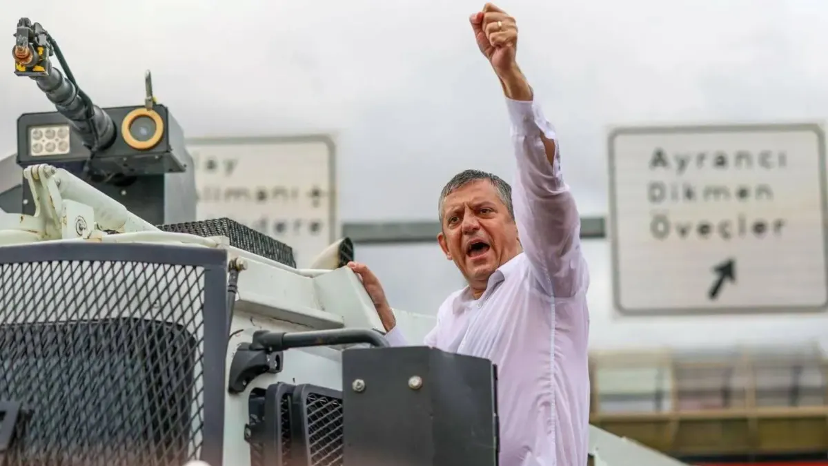 Özgür Özel: Yeni Parti Resmen Kuruldu, İlk Günden Ana Muhalefet Oldu