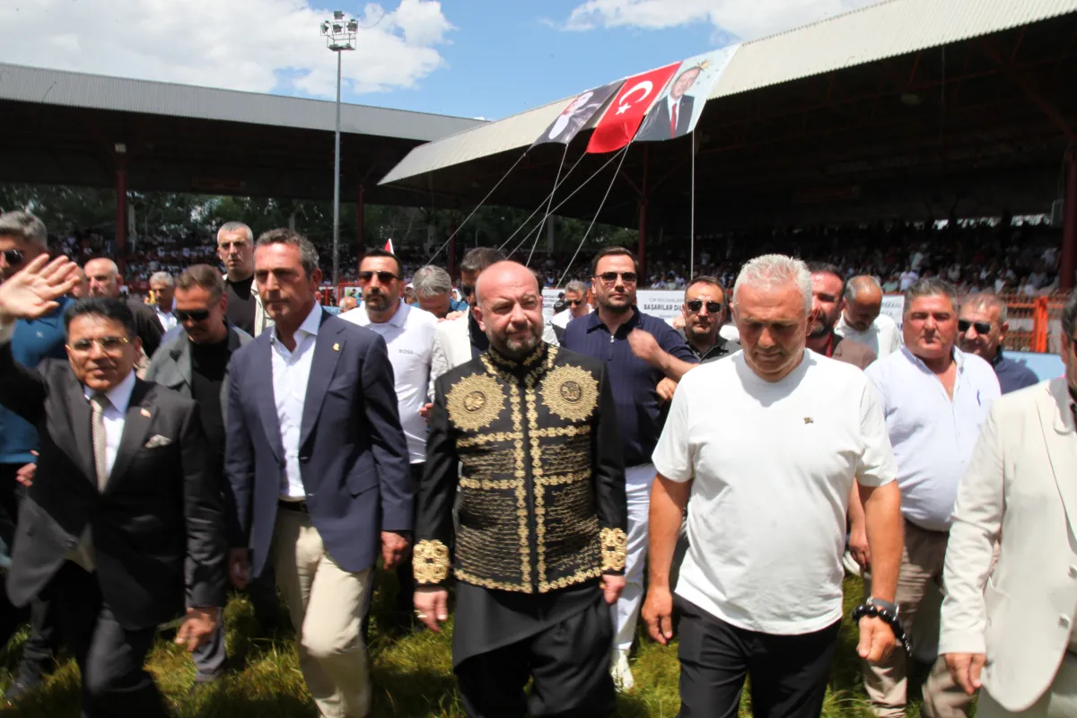 2027 Kırkpınar Ağası Kim Oldu? Ufuk Özünlü Rekor Fiyatla Ebedi Altın Kemeri Kazandı!