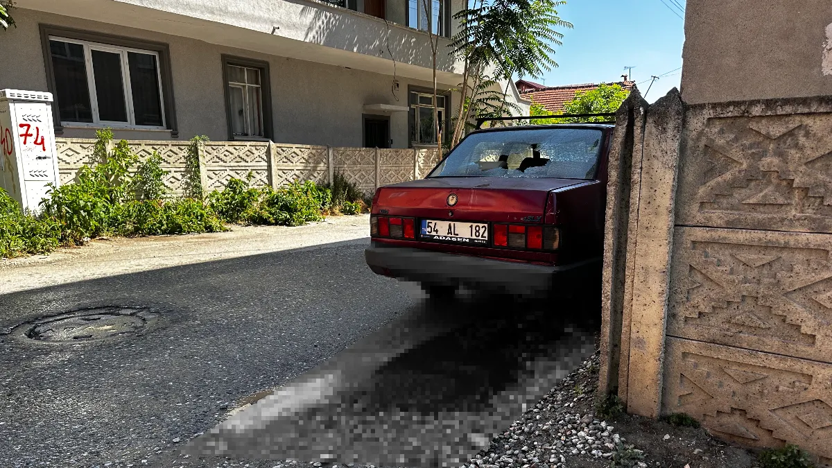 Sakarya'da husumetli şahıslar arasında silahlı çatışma: 1 ölü, 1 yaralı