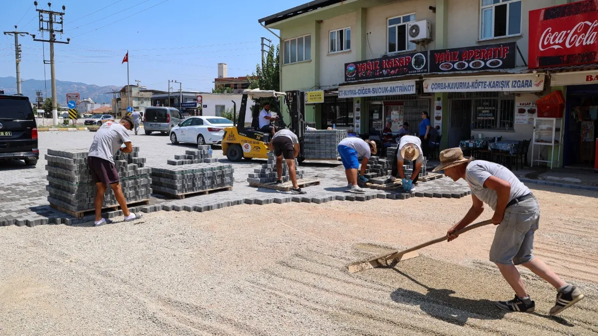 Şehir Hastanesi yoluna parke taşı çalışması