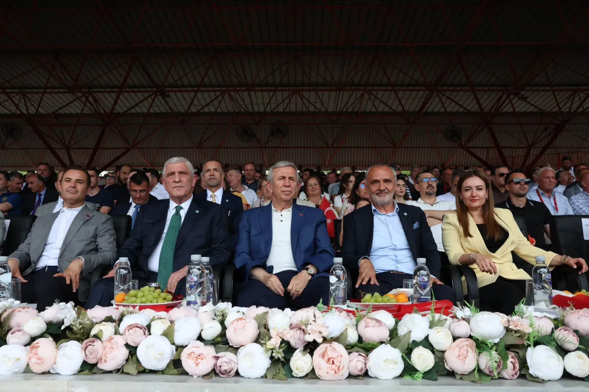 CANLI İZLE | 2026 Edirne Kırkpınar'da Er Meydanı Alev Aldı! Altın Kemer Hayali Yıkıldı, Yarı Finalistler Belli Oldu