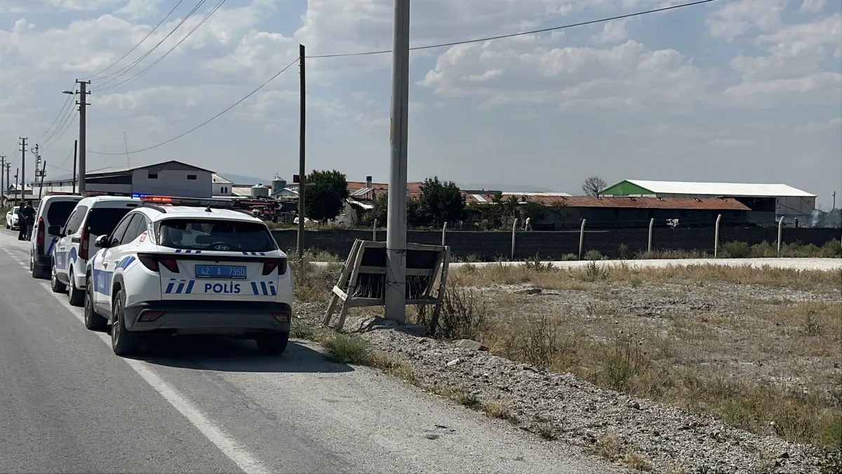 Konya'da Yerleşim Yerlerinin Dibinde Kabus! Karatay'da Tarla Yangını! Saraçoğlu Caddesi'ndeki Yangın Söndürüldü Mü?