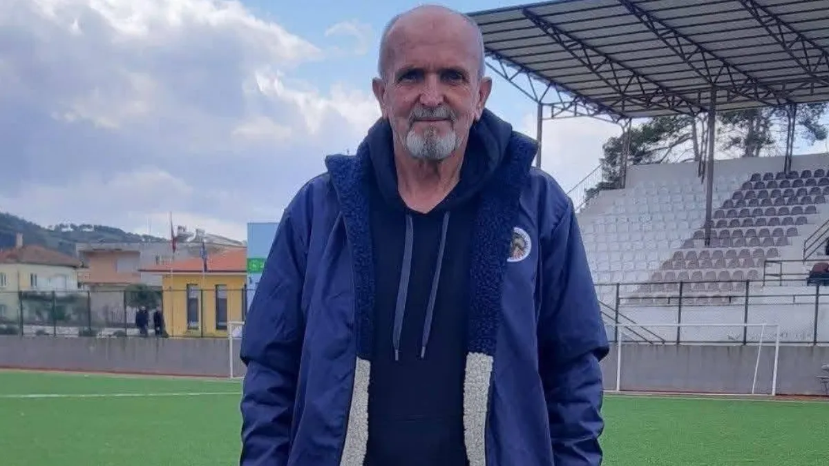 Yenipazar'da halı saha turnuvasına Mahmut Öz'ün ismi verildi