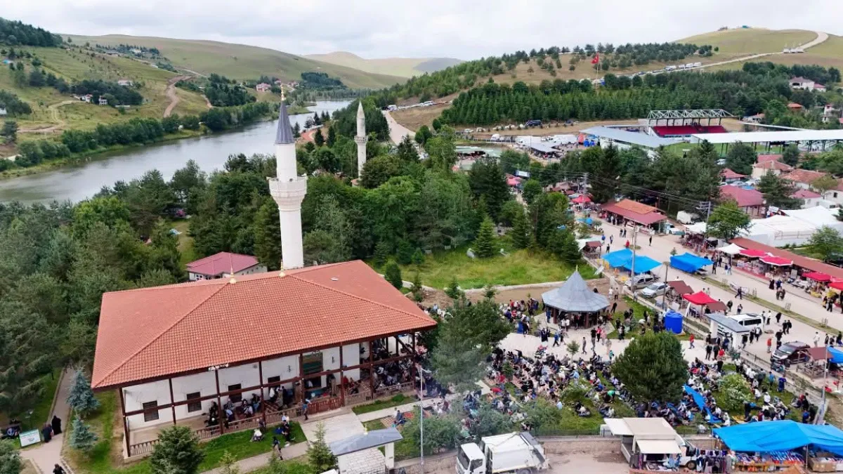 Canlı İzle ! 2026 Ordu 918. Aybastı Perşembe Yaylası Yağlı Güreşleri Başladı .Başpehlivan Kim Olur