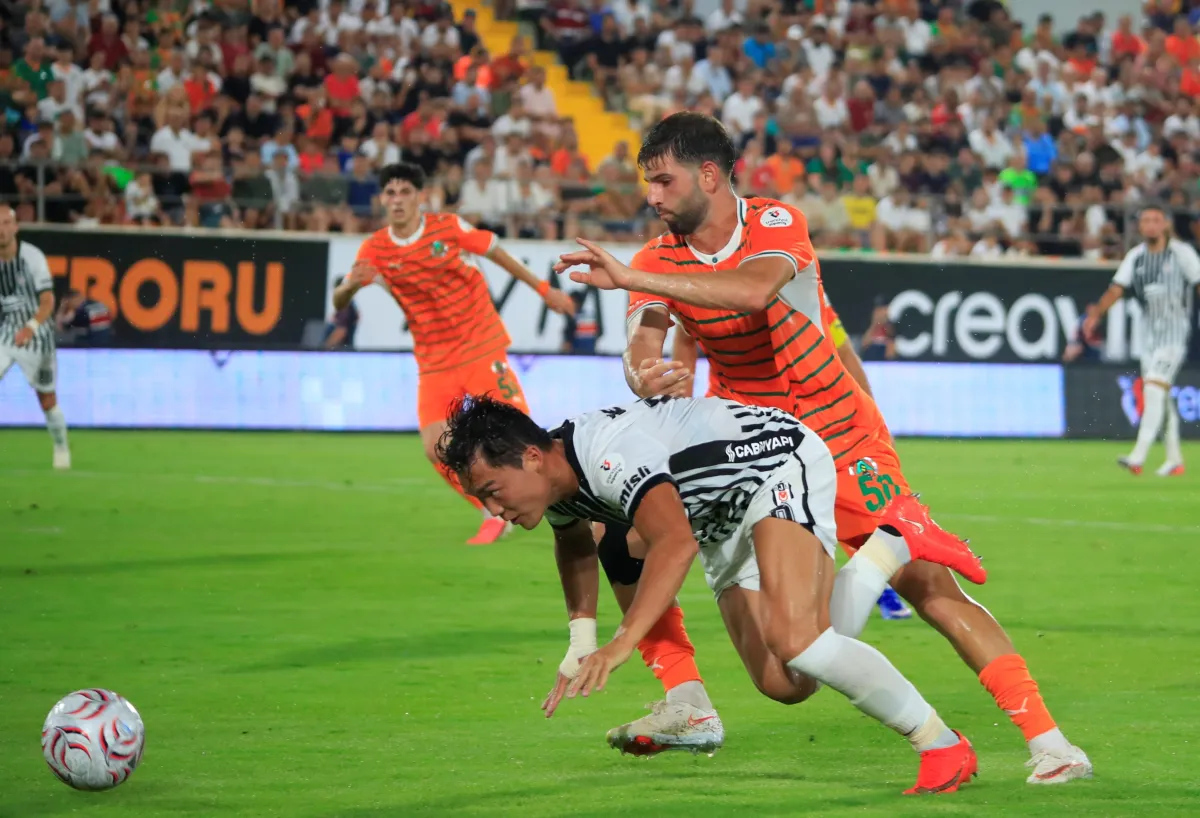 Alanyaspor 1-0 Beşiktaş: Siyah-Beyazlılar Deplasmanda Yıkıldı