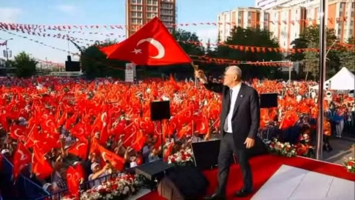 Dervişoğlu Balıkesir’den İktidara Yüklendi: "Bu Yasa, Tsunami Dalgasının İlkidir”