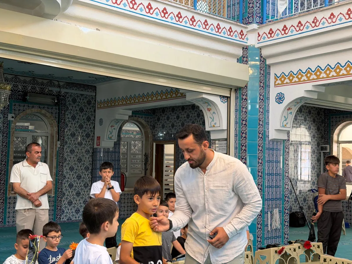 Miniklerin pide daveti karşılıksız kalmadı Vali Bilgihan Bucak’ta öğrencilerle buluştu