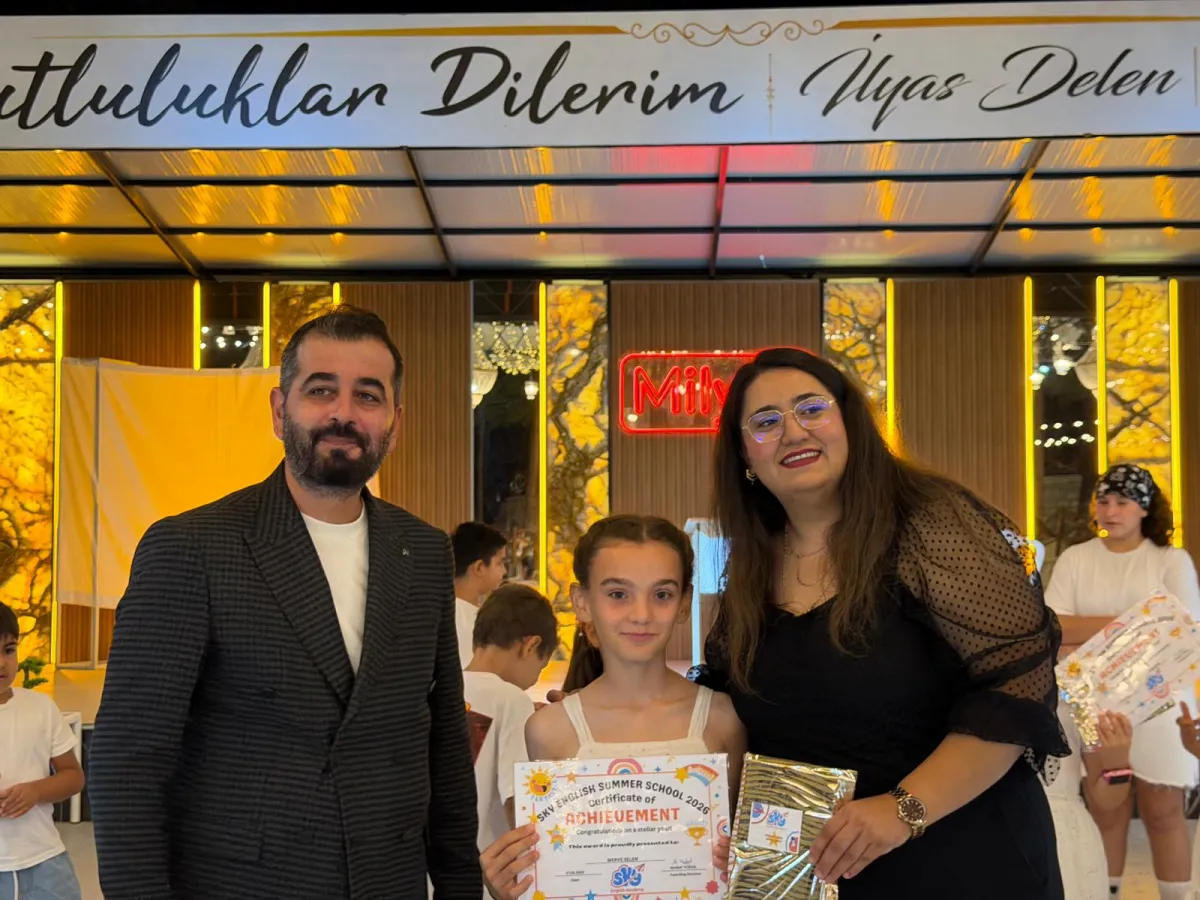 Bucak’ta yabancı dil eğitimine yeni bir soluk SKY English Academy yaz kursunu tamamladı, yeni döneme hazırlanıyor