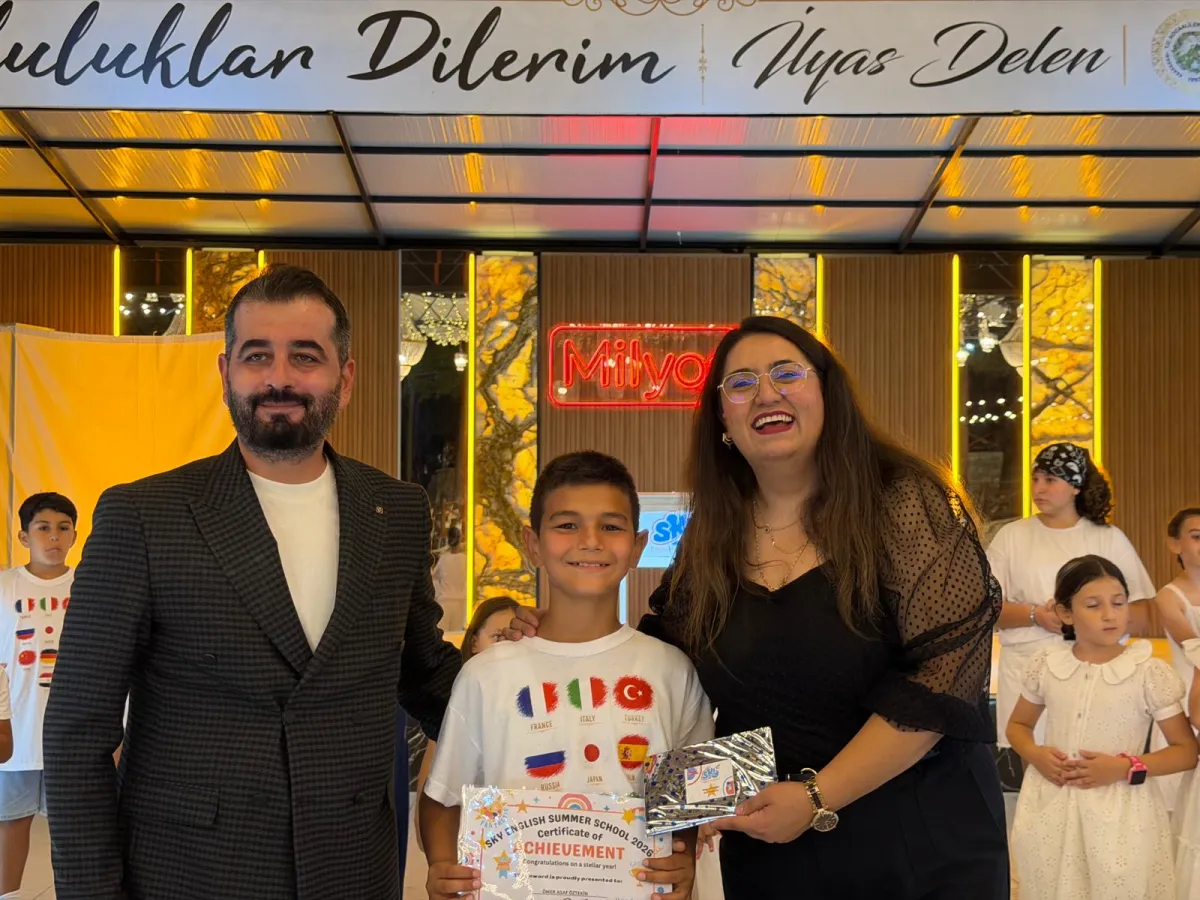 Bucak’ta yabancı dil eğitimine yeni bir soluk SKY English Academy yaz kursunu tamamladı, yeni döneme hazırlanıyor
