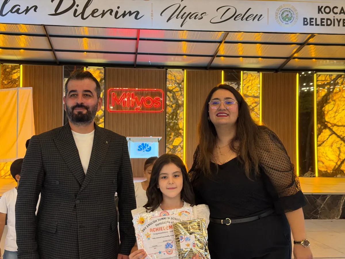 Bucak’ta yabancı dil eğitimine yeni bir soluk SKY English Academy yaz kursunu tamamladı, yeni döneme hazırlanıyor