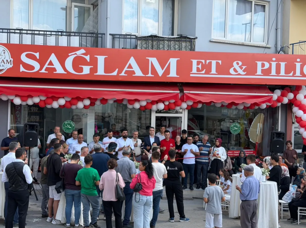 Sağlam Et & Piliç Bucak’ta Açıldı: Çiftlikten Tezgâha Taze ve Yerli Et