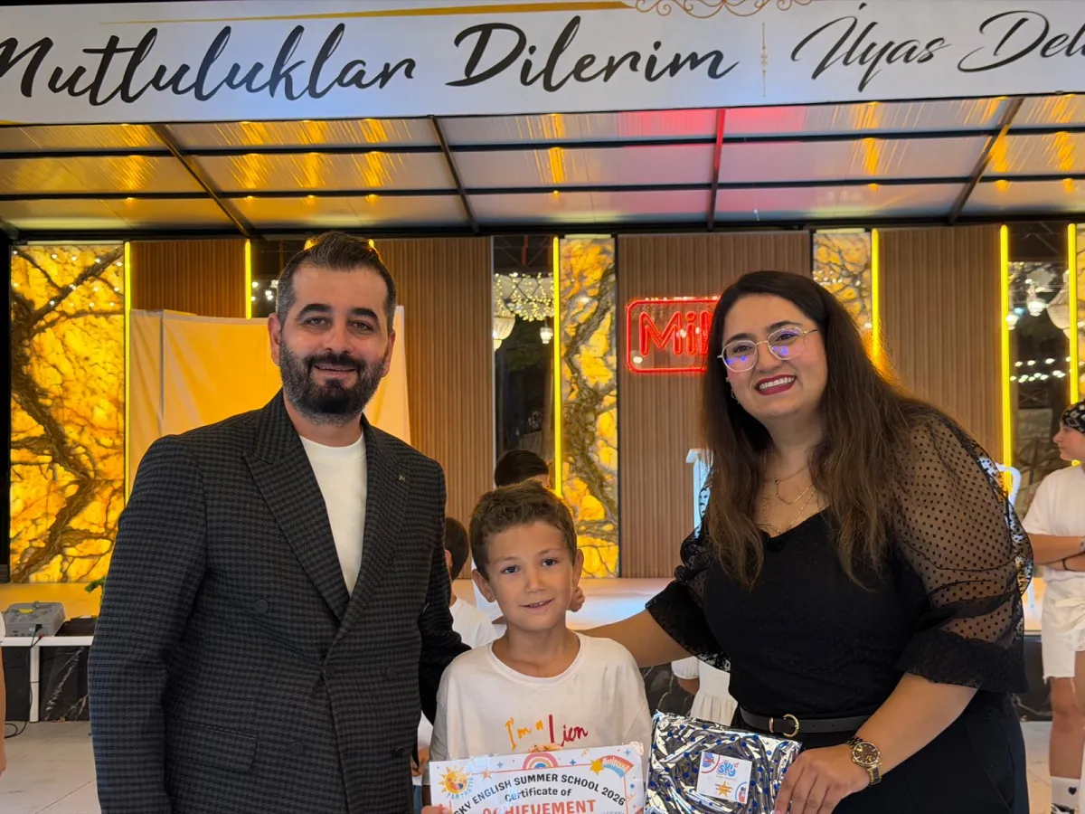 Bucak’ta yabancı dil eğitimine yeni bir soluk SKY English Academy yaz kursunu tamamladı, yeni döneme hazırlanıyor