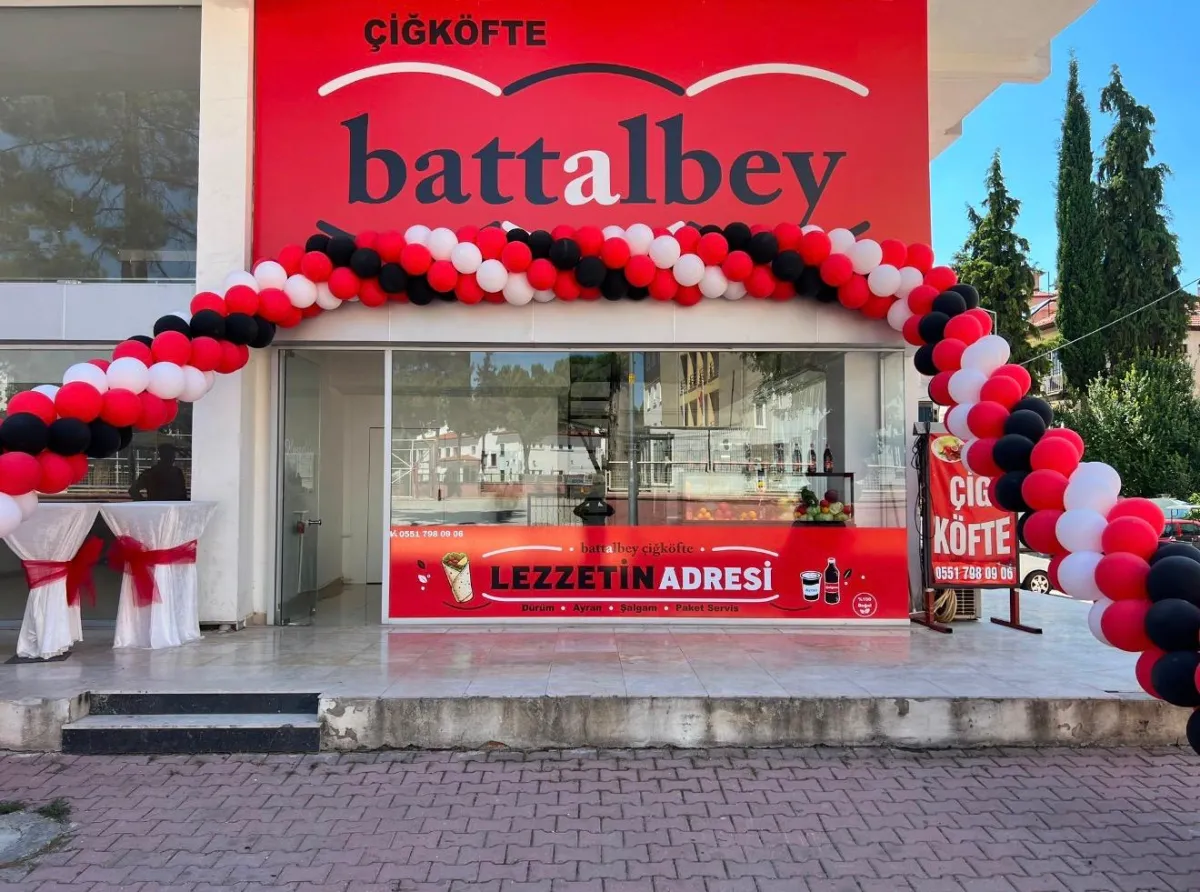 Bucak’ta yeni lezzet durağı Çiğköfte Battalbey açıldı