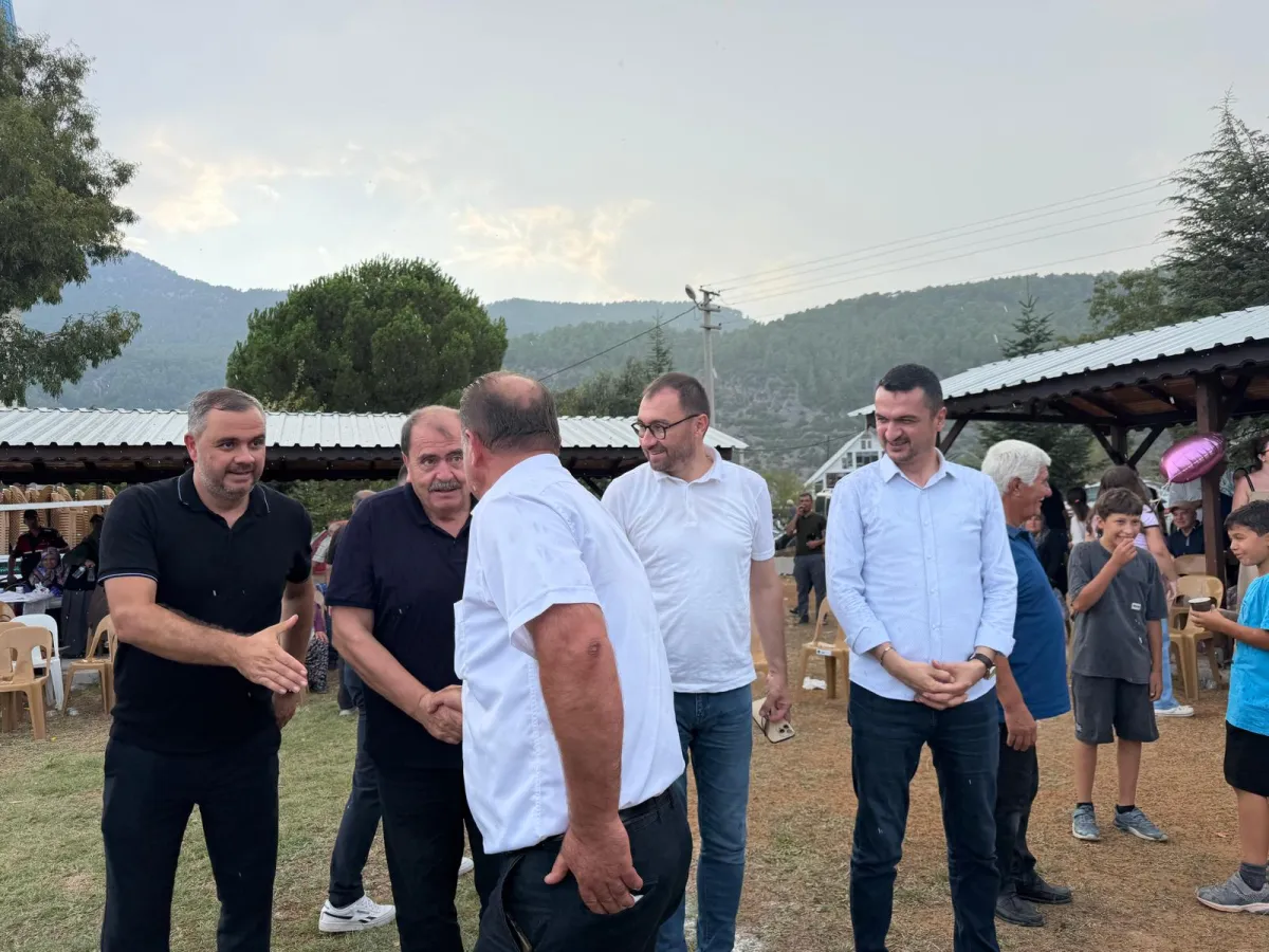 Kayı Köyü’nde Gelenek Bozulmadı 20. İncir ve Kültür Festivali’ne Yoğun İlgi
