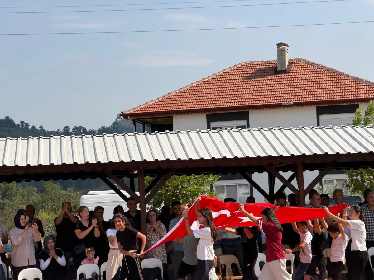 Kayı Köyü’nde Gelenek Bozulmadı 20. İncir ve Kültür Festivali’ne Yoğun İlgi