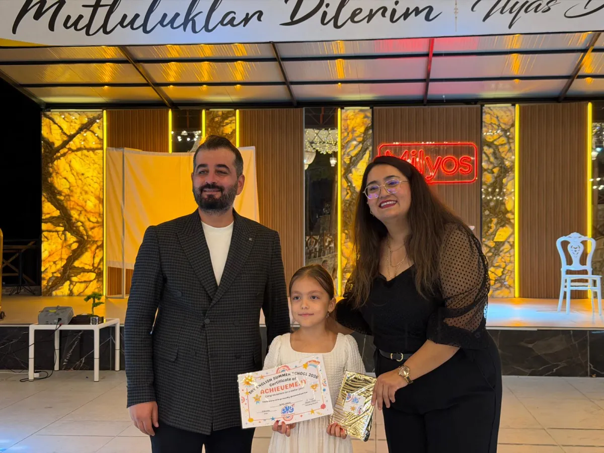Bucak’ta yabancı dil eğitimine yeni bir soluk SKY English Academy yaz kursunu tamamladı, yeni döneme hazırlanıyor