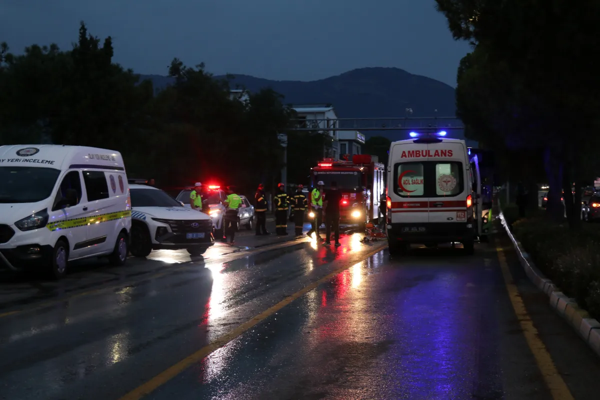 Denizli'de Feci Kaza: Motosiklet Sürücüsü Otobüsün Altında Can Verdi