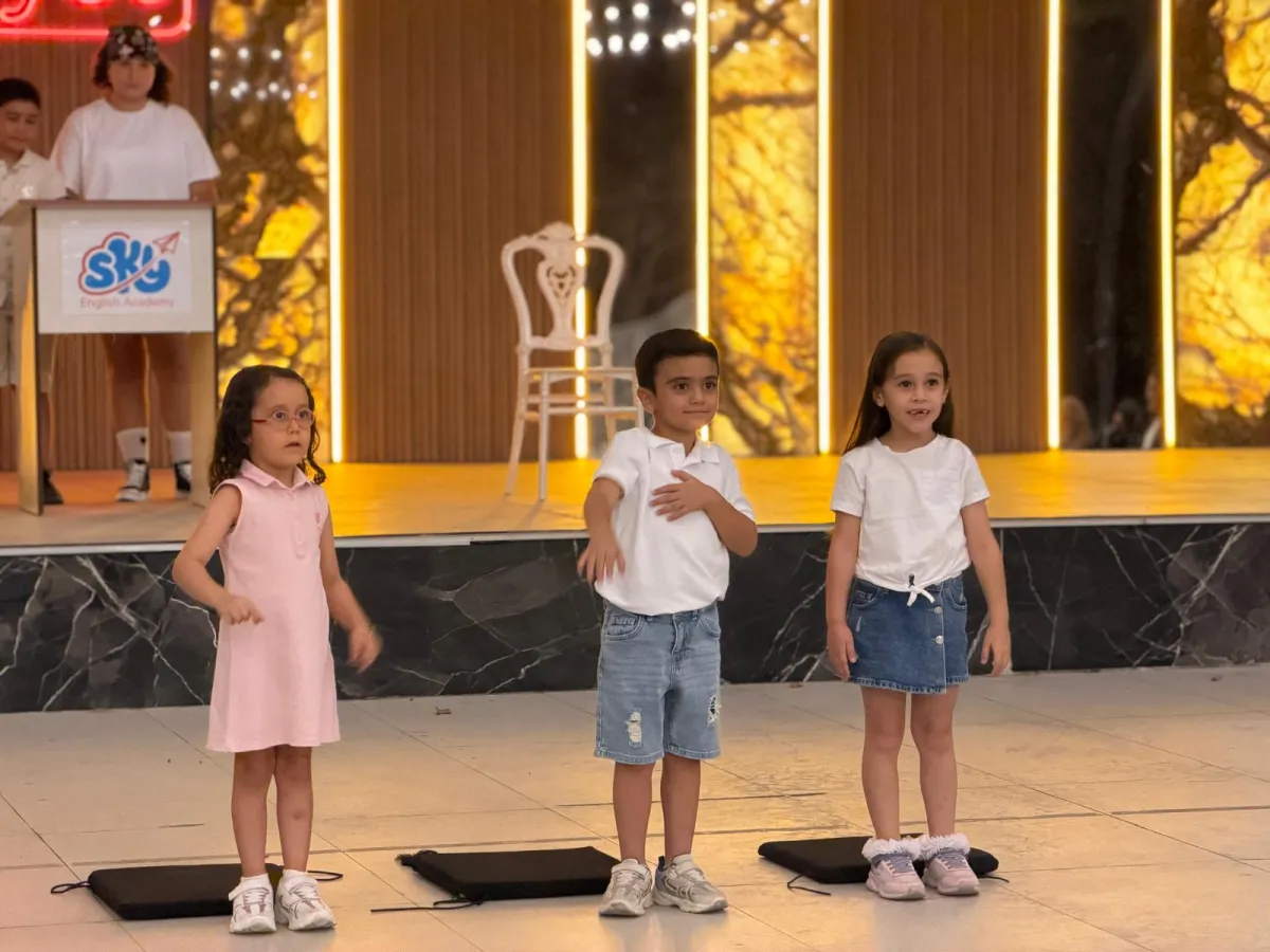 Bucak’ta yabancı dil eğitimine yeni bir soluk SKY English Academy yaz kursunu tamamladı, yeni döneme hazırlanıyor
