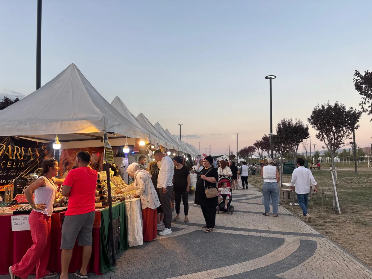 Ankara, Sincan’da Vatandaşlardan Festivale Yoğun İlgi