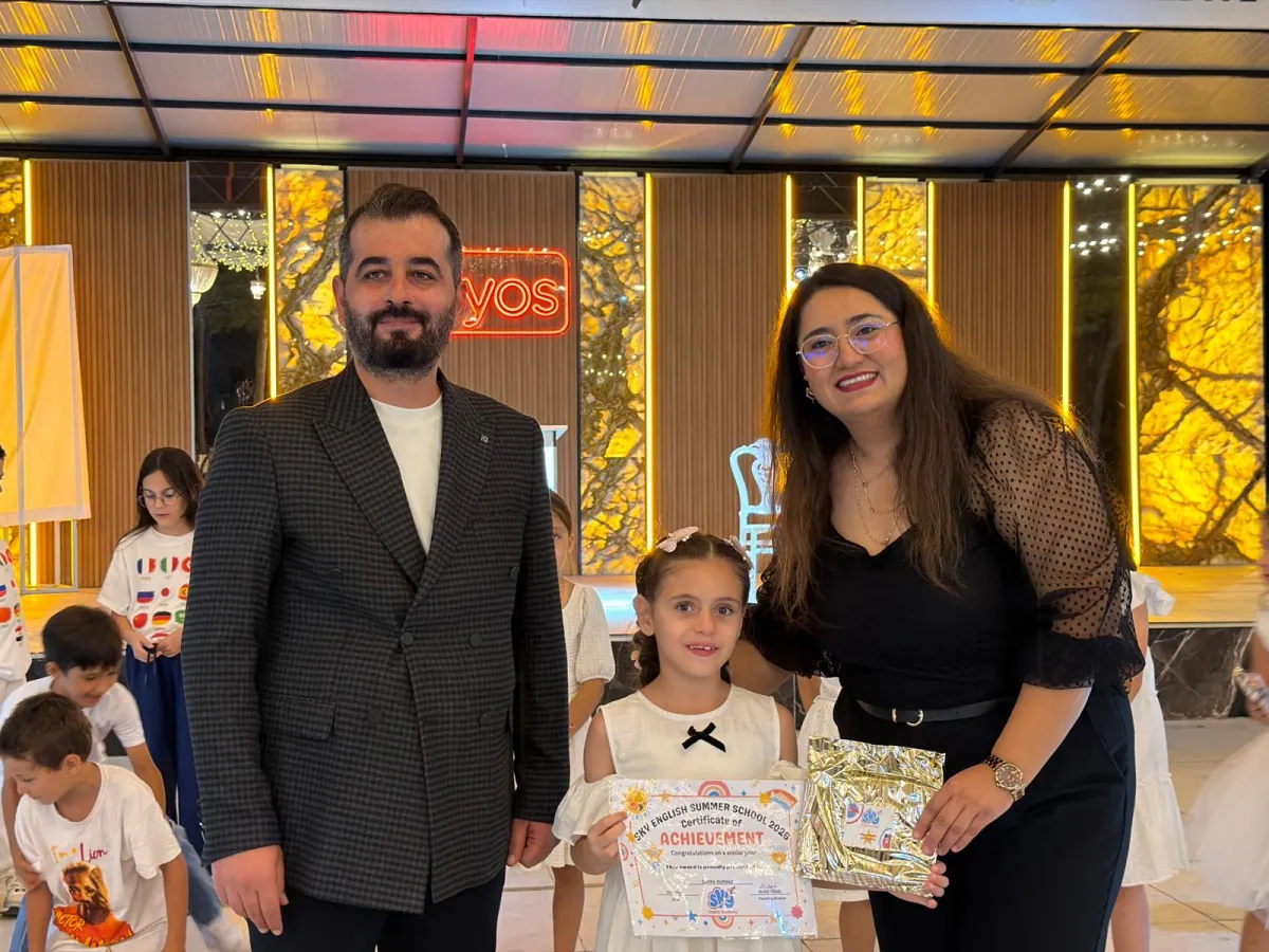 Bucak’ta yabancı dil eğitimine yeni bir soluk SKY English Academy yaz kursunu tamamladı, yeni döneme hazırlanıyor
