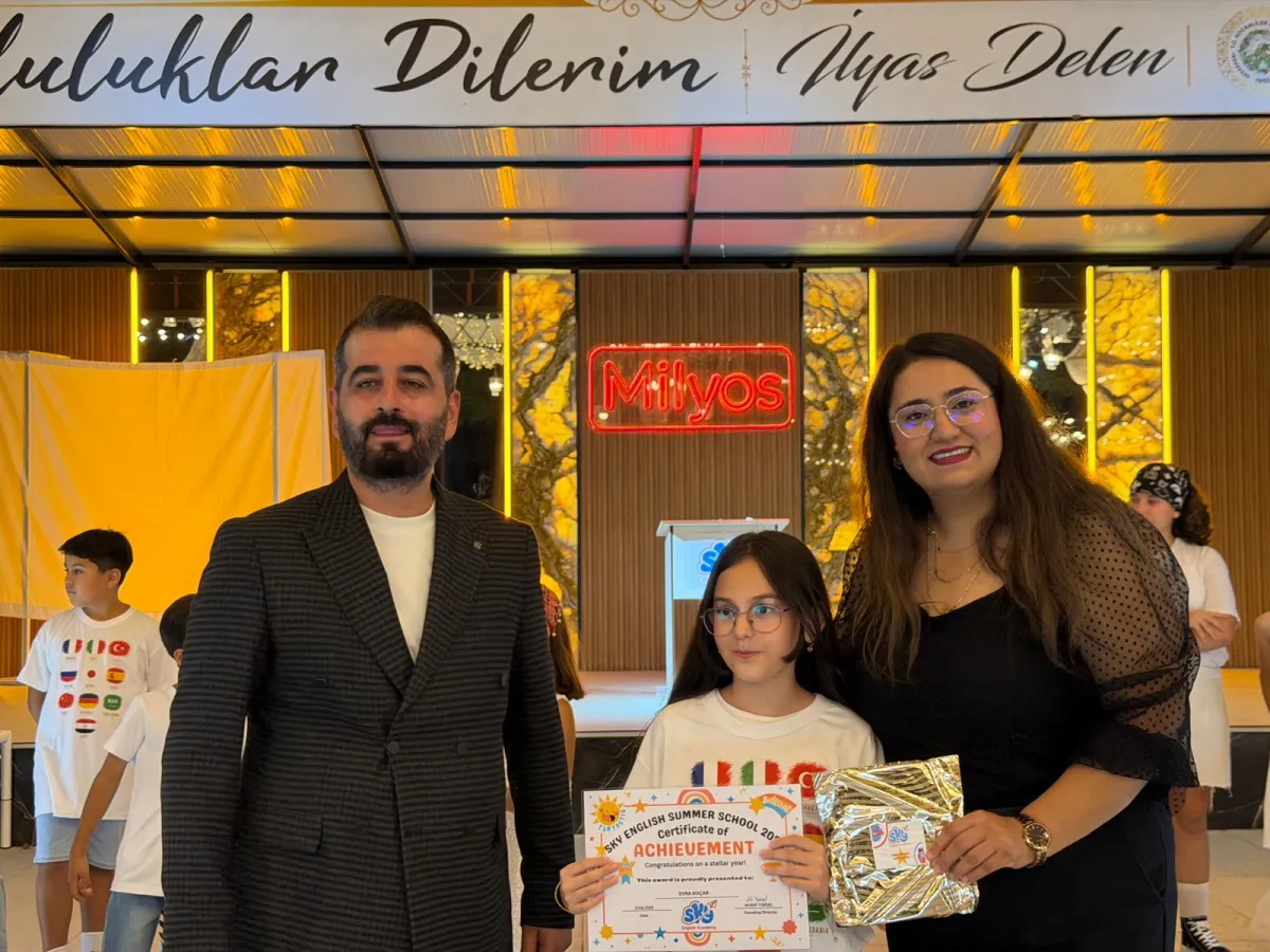 Bucak’ta yabancı dil eğitimine yeni bir soluk SKY English Academy yaz kursunu tamamladı, yeni döneme hazırlanıyor